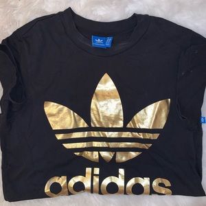 Gold adidas oversized tee